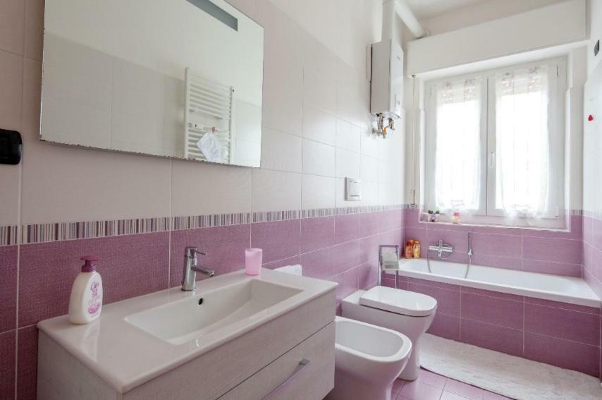 Rebecca House Apartment ลาสเปเซีย ภายนอก รูปภาพ